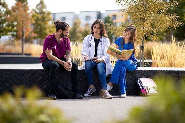 Health Care Management students studying on Auraria Campus.